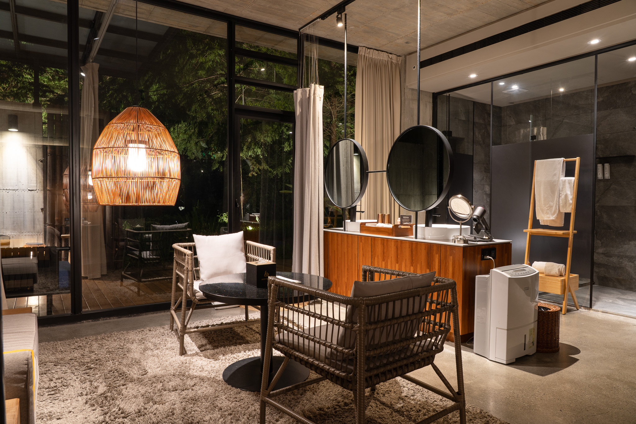 日月潭遊獵行腳-雨林屋