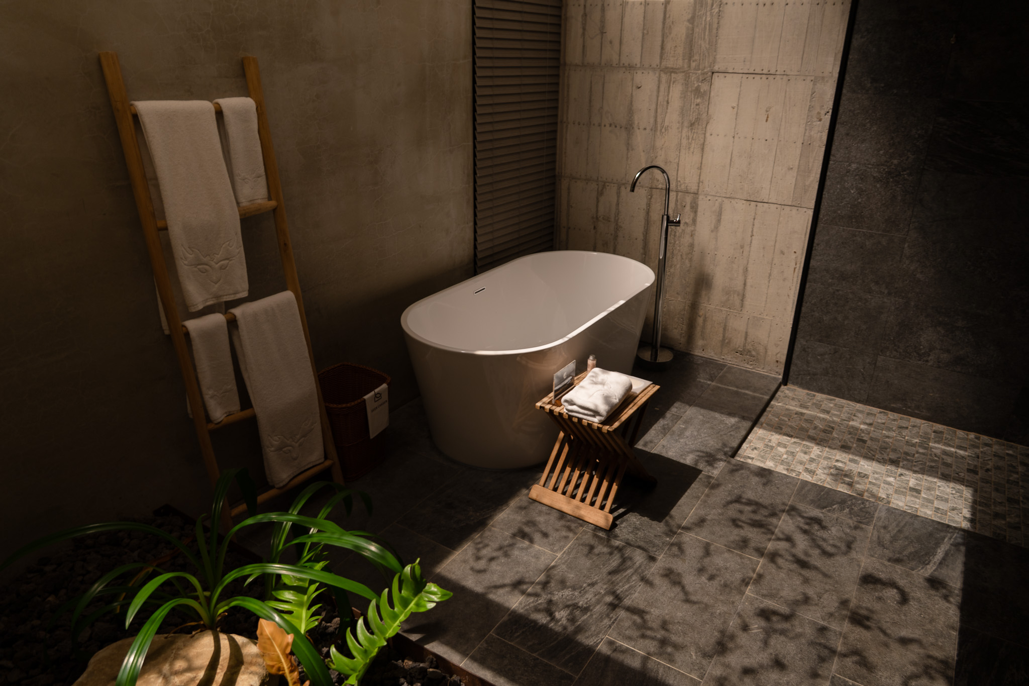 溪頭遊獵羊灣-秘穴房型